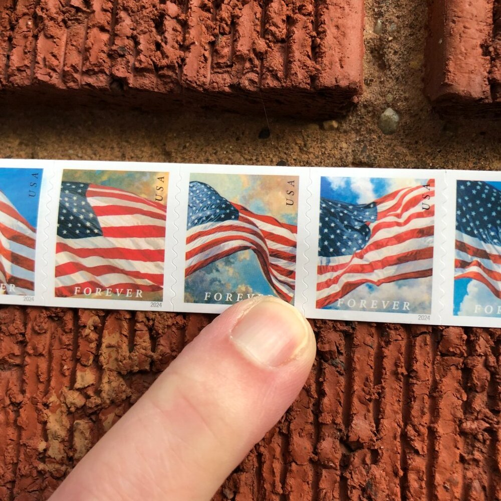 1 Roll of Genuine USPS Forever Stamps (100 Stamps) - Picture 6 of 15